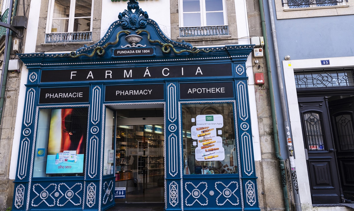 La vacunación en farmacias en Portugal se gana la confianza de la población y genera ahorros