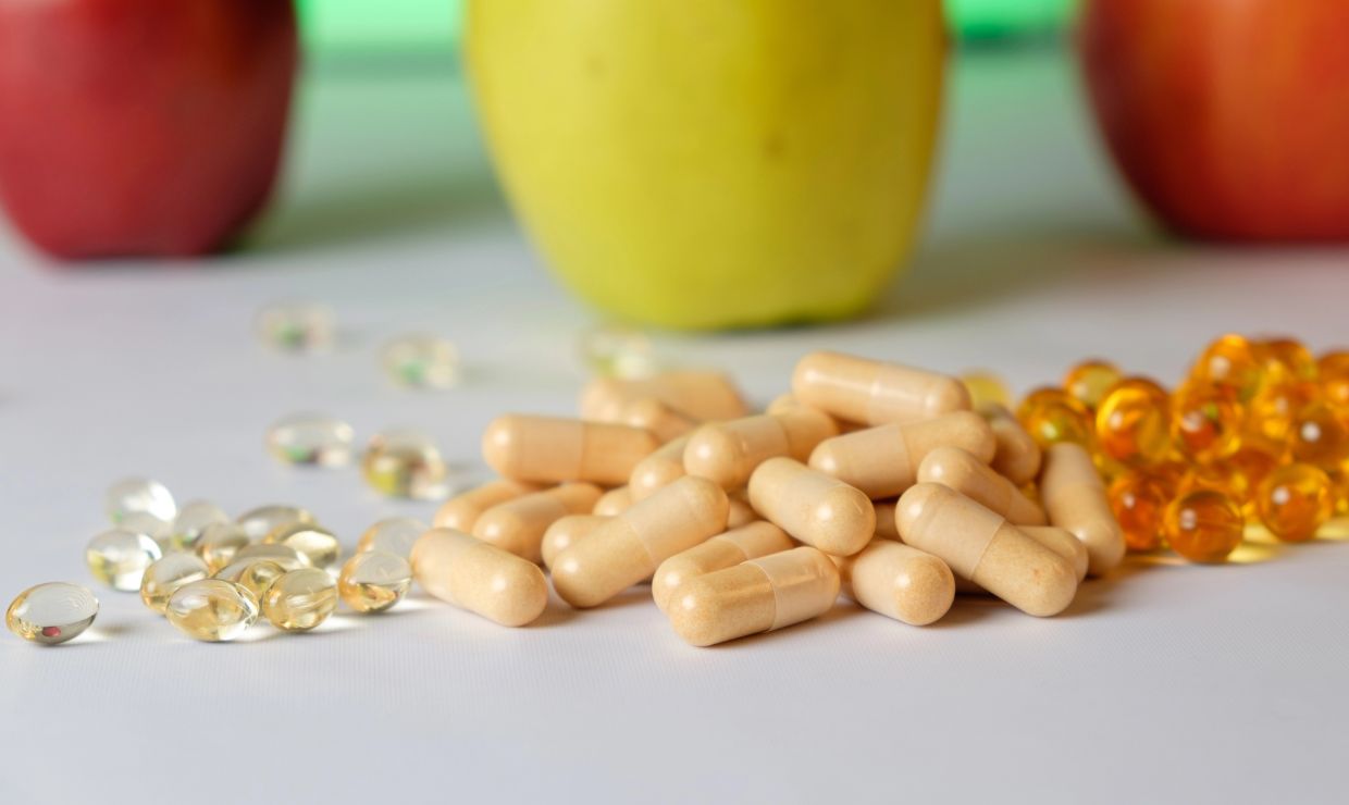 Crecen los riesgos por suplementos alimenticios en adolescentes sin supervisión médica