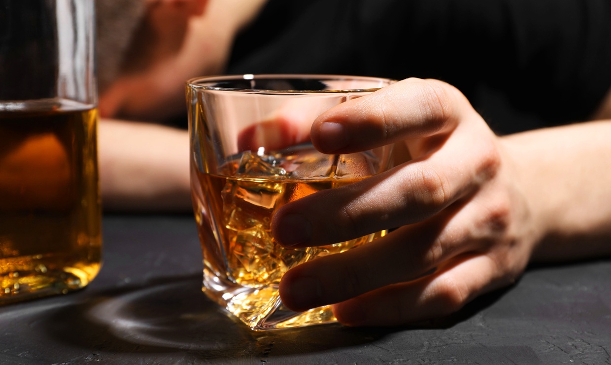 Así es el desequilibrio entre bacterias ‘buenas’ y ‘malas’ en el microbioma intestinal debido al exceso de alcohol